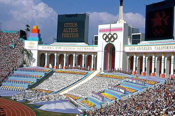 taxi a la memorial coliseum 2023
